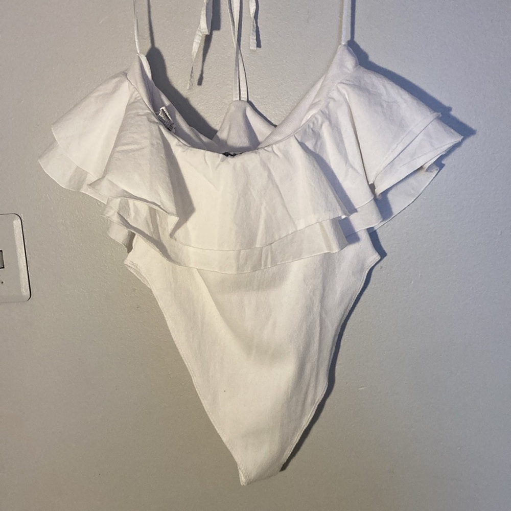White Ruffle Off-Shoulder Bodysuit - Picture 8 of 9